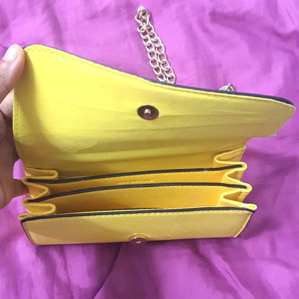 Small purse - Picture 3 of 3